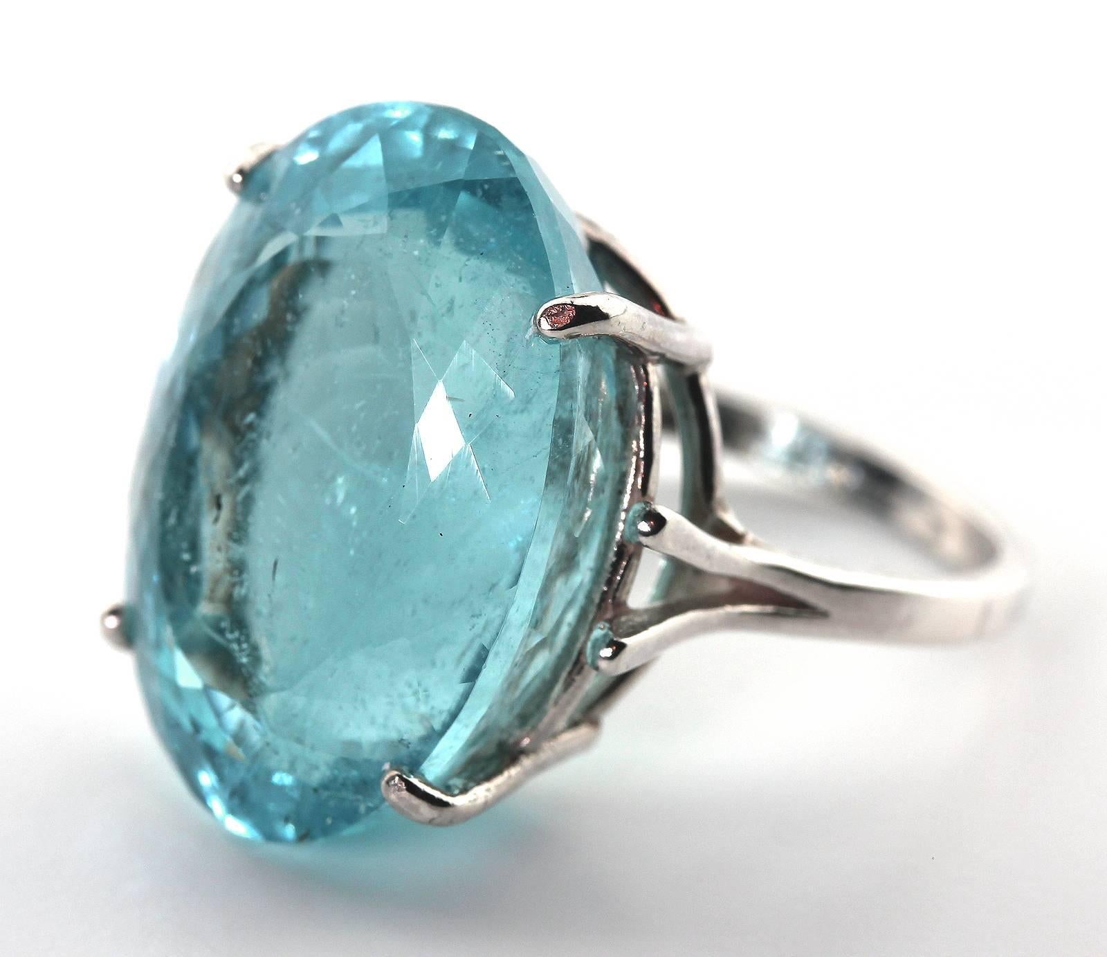 25.16 Carat Oval Blue Aquamarine Sterling Silver Ring In New Condition In Raleigh, NC
