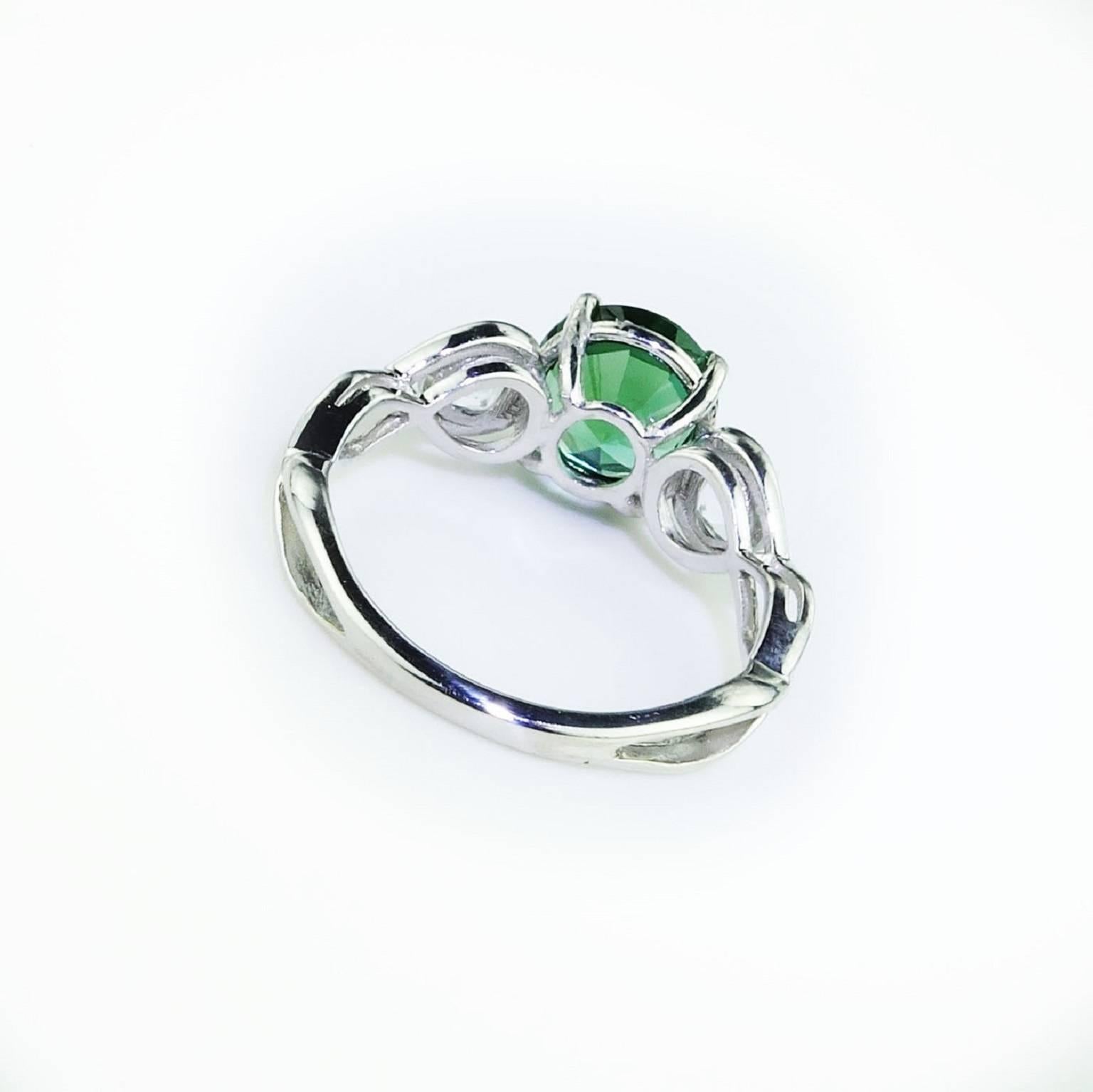 Gemjunky Brazilian Round Green/Blue Tourmaline Ring with White Topaz in Silver In New Condition In Raleigh, NC
