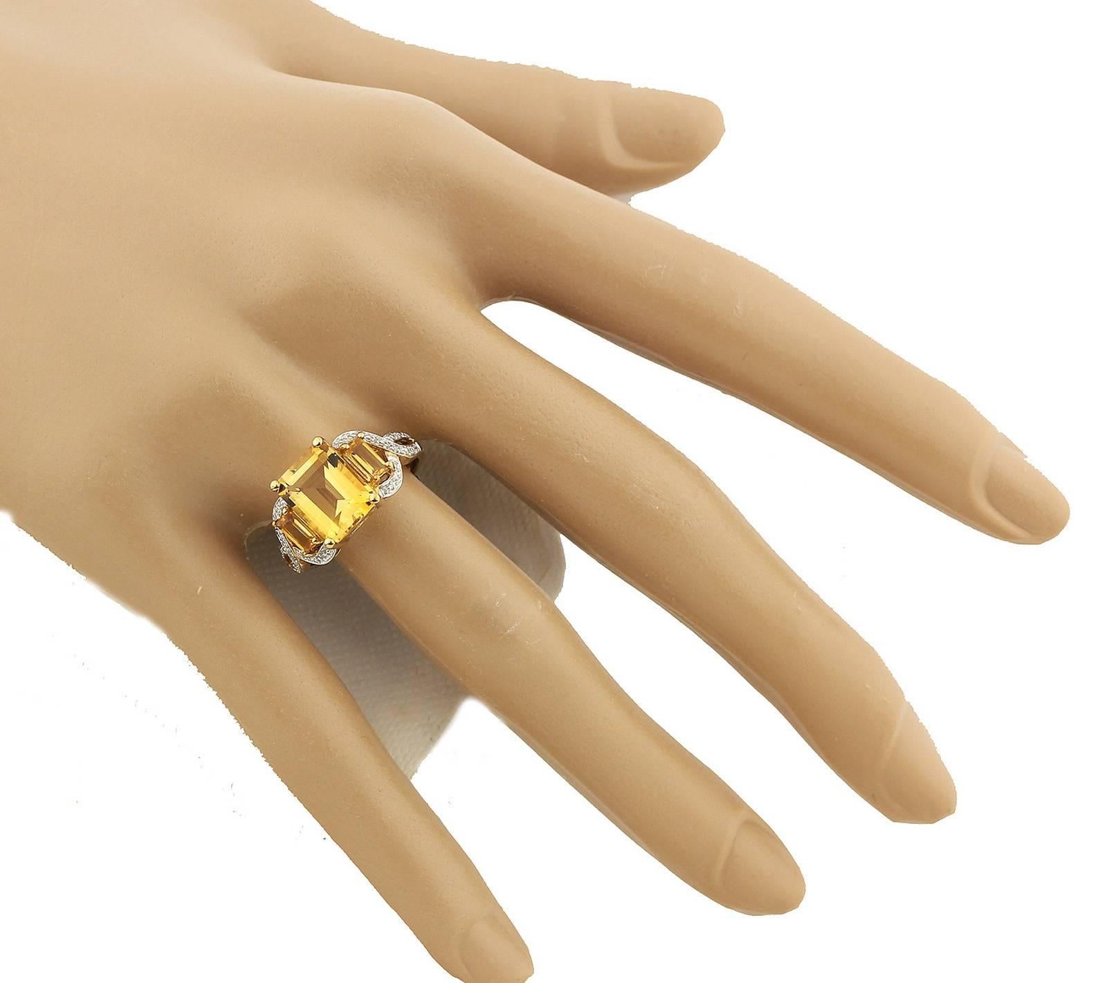 3 Carat Brilliant Yellow Citrine 10 Kt Yellow Gold Party Ring In Excellent Condition In Raleigh, NC