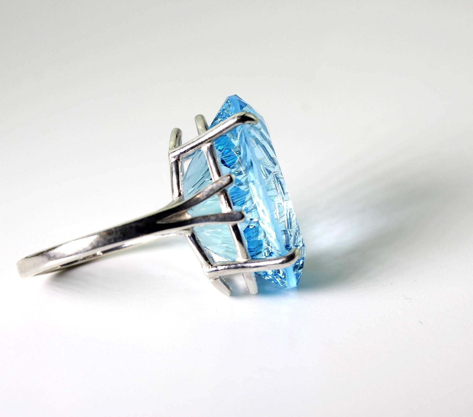 Women's 22.30 Carat Brillian Blue Topaz Cocktail or Party Sterling Silver Ring