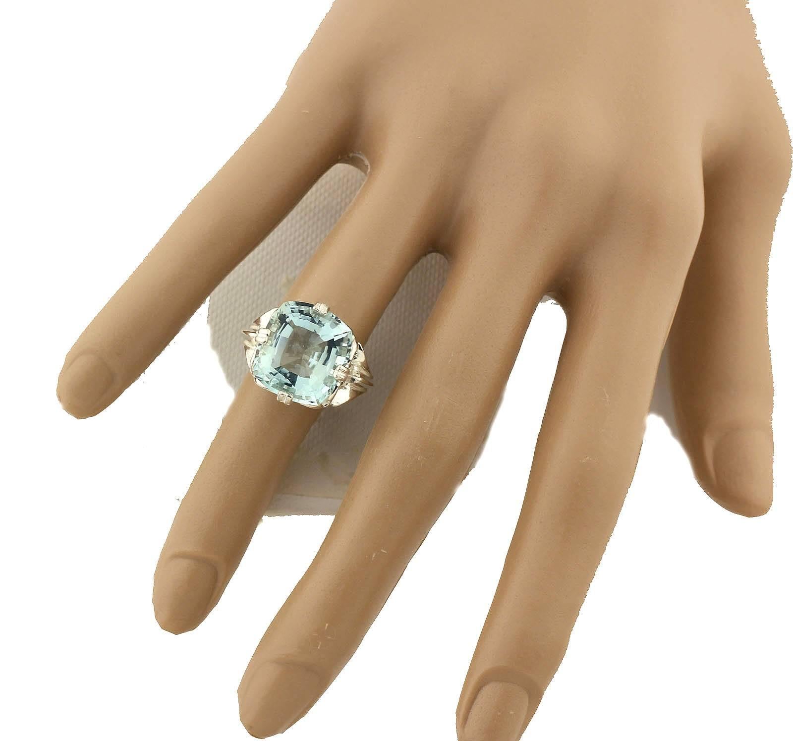 9.85 Carat Spectacular Glittering Blue Aquamarine Sterling Silver Party Ring 4