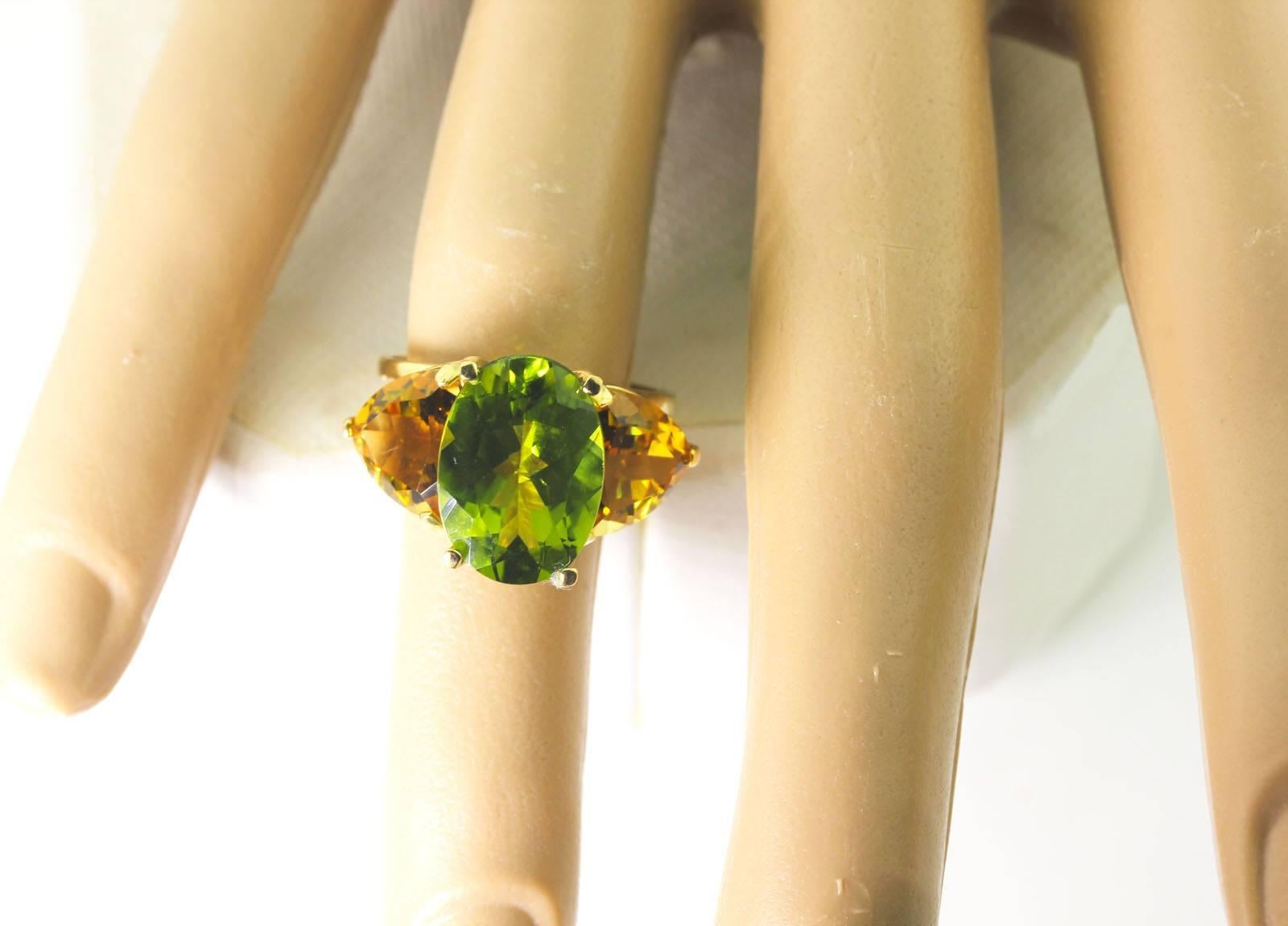 AJD Spectacular Intense 6 Ct Peridot & 5 Ct Citrine 18Kt Yellow Gold Ring 4