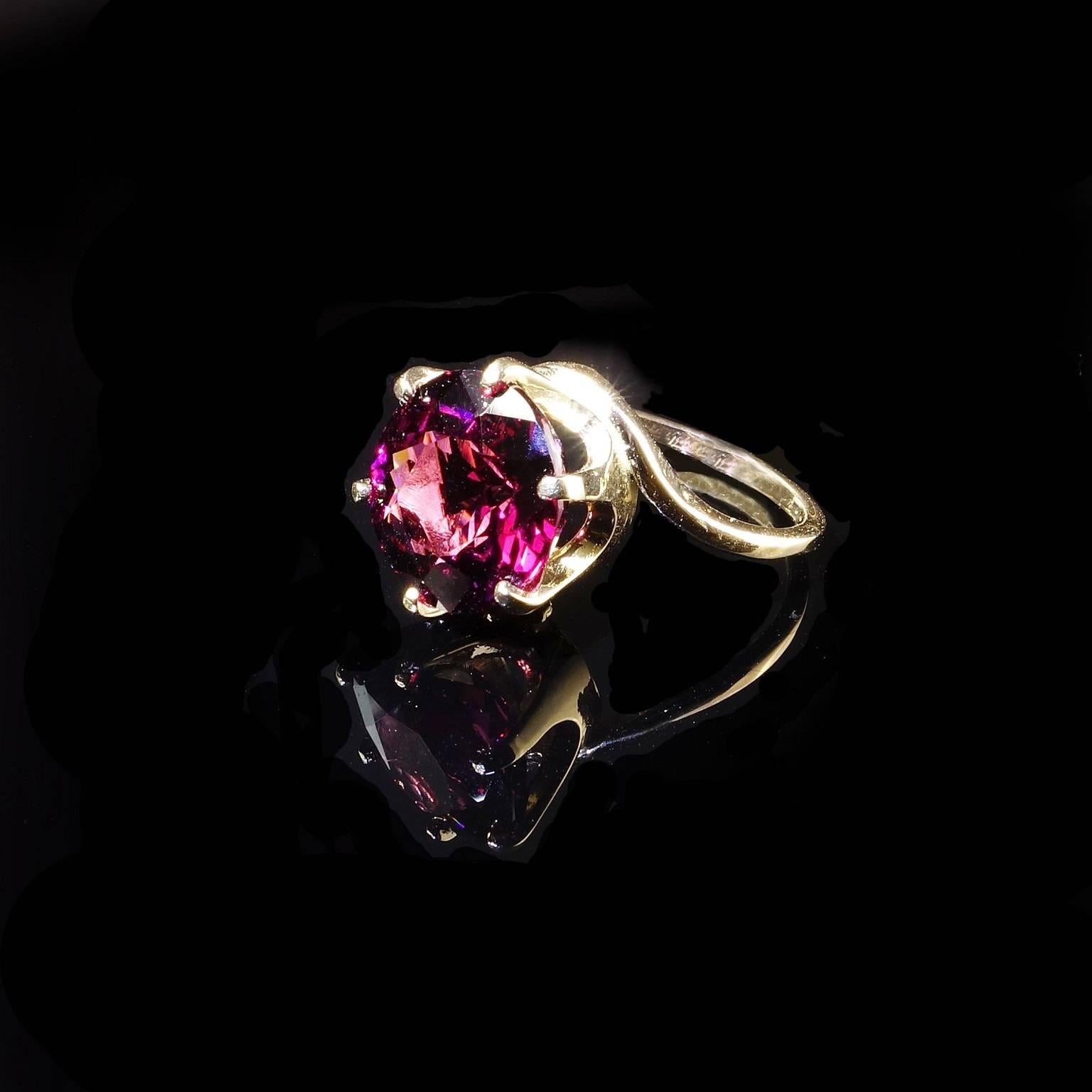 14k garnet ring