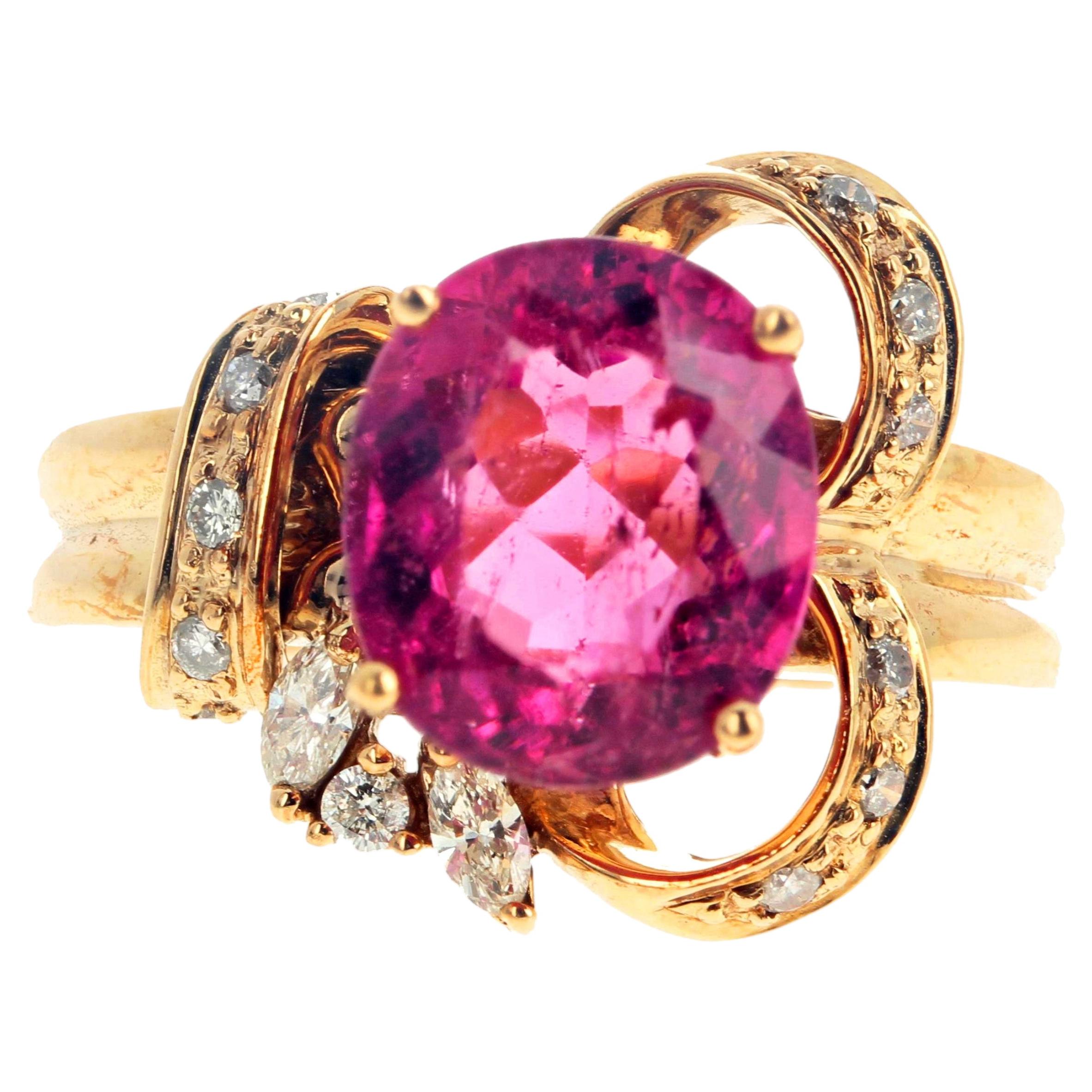 Elegantes atemberaubendes Design 3,7 ct. Rubelit Turmalin & Diamanten Goldring