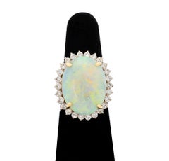 Vintage 18K Yellow Gold Opal Diamond Cocktail Ring