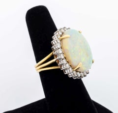 Vintage 18K Yellow Gold Opal Diamond Cocktail Ring