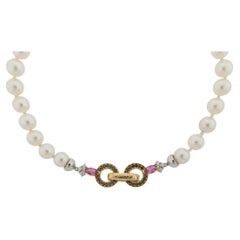 Collar de perlas "Vivace" de Oro con VVS1 E/F  Brillantes y Turmalina.