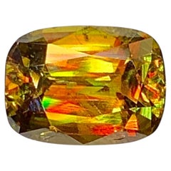 Natürlicher Sphene (Titanit) 2.05 Karat – Loser Edelstein im Kissenschliff mit Regenbogenfeuer