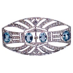 Spilla d'epoca in stile Art Déco in platino con diamanti e acquamarina, francese, intorno agli anni '20