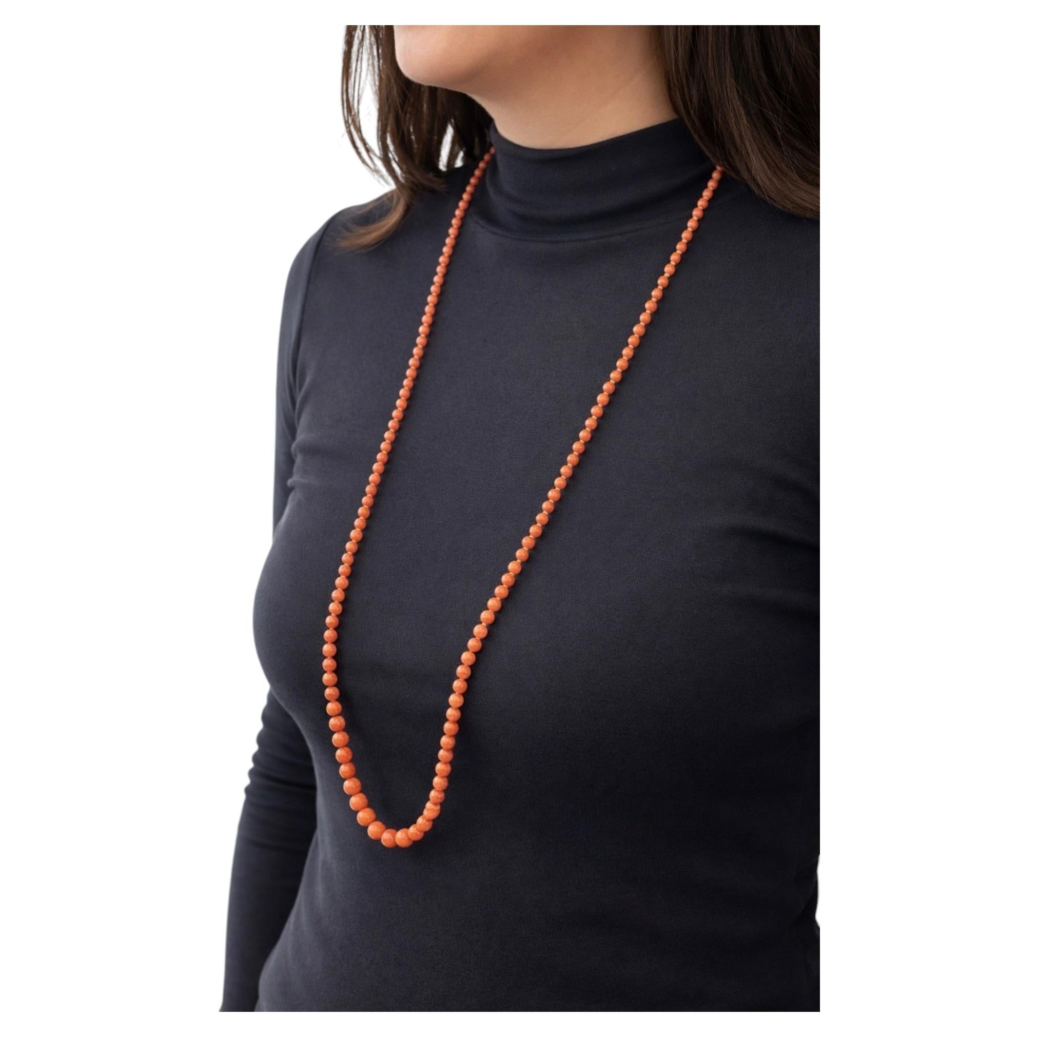 What is an opera necklace?