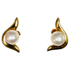 Vintage Mikimoto Akoya Pearl and 18 Karat Gold Sculptural Earrings, circa 1960s