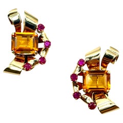 Tiffany & Co. Pendientes retro de oro de 14 quilates con citrino y rubí, de alrededor de 1940