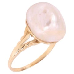 Natural Baroque Saltwater Pearl Ring in 18-Carat Yellow Gold, Certified