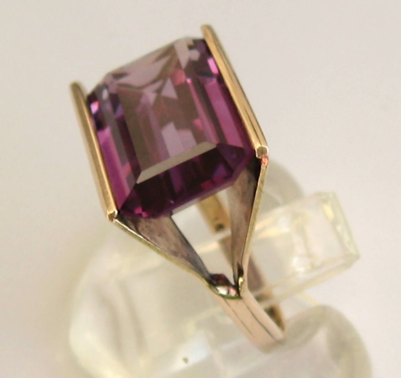 Set in 14K Gold is this 1960s sleek modernist Ring 
Stone is 15 Carats 
Matching earrings also available on our store front 
Ring is a size 7 and can be sized by your jeweler or us for a fee

Any questions please call or hit 