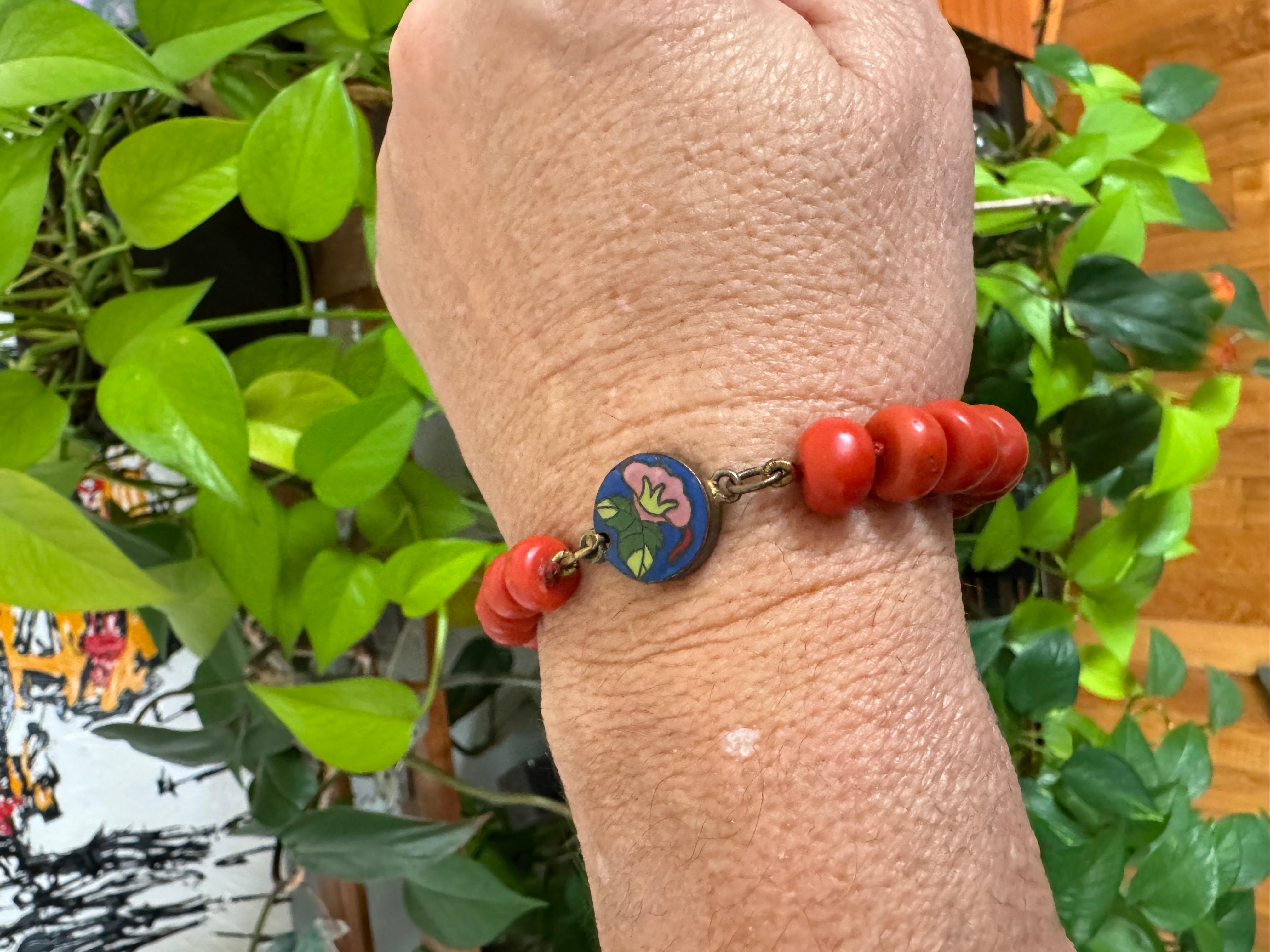 Natural Mediterranean Coral Gold Beaded Bracelet - Enamel Clasp GIA Certified  For Sale 10