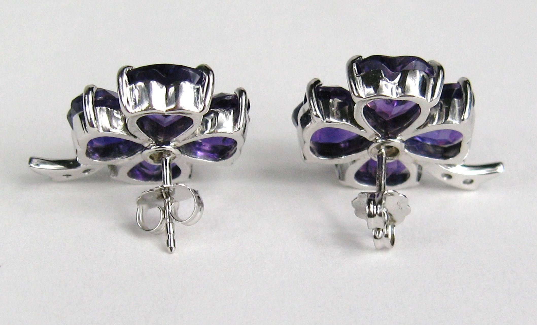 Platinum Diamond Heart Amethyst Clover Earrings In Excellent Condition In Wallkill, NY