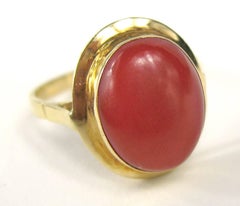 Antique Bezel Set Coral 18 Karat Gold Ring
