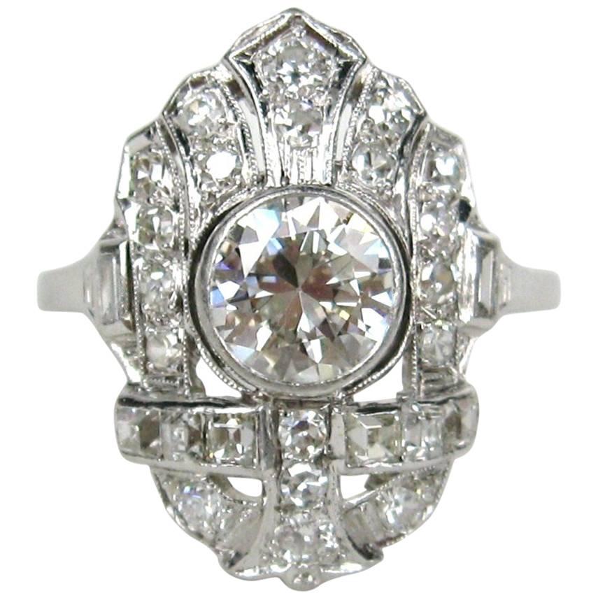 1.78 Karat 1920er Jahre Art Deco Filigraner Diamant Platinring Verlobungsring  im Angebot