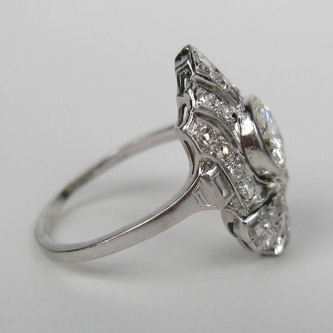 1.78 Carat 1920s Art Deco Filigree Diamond Platinum Ring Engagement In Excellent Condition For Sale In Wallkill, NY