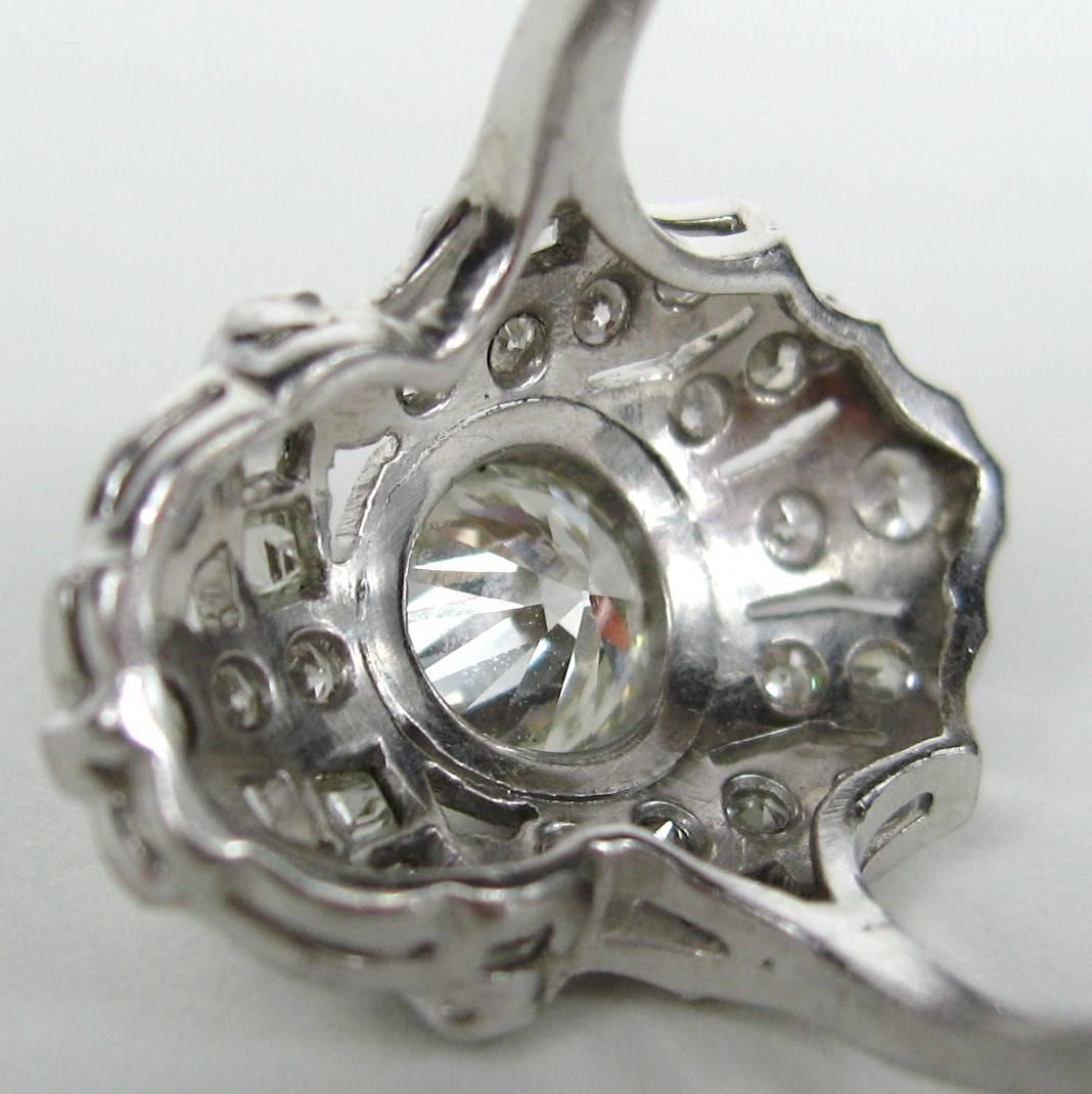 Women's 1.78 Carat 1920s Art Deco Filigree Diamond Platinum Ring Engagement  For Sale