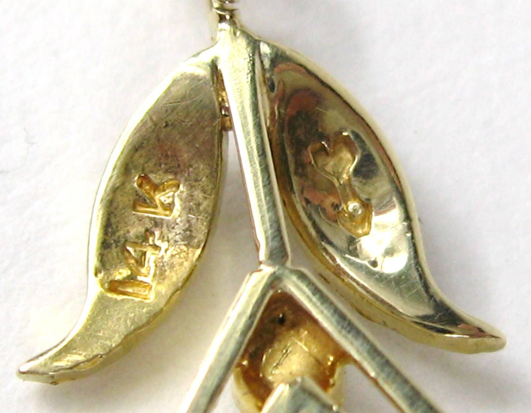 Art Nouveau 14 Karat Gold Peridot Seed Pearl Lavalier Necklace For Sale