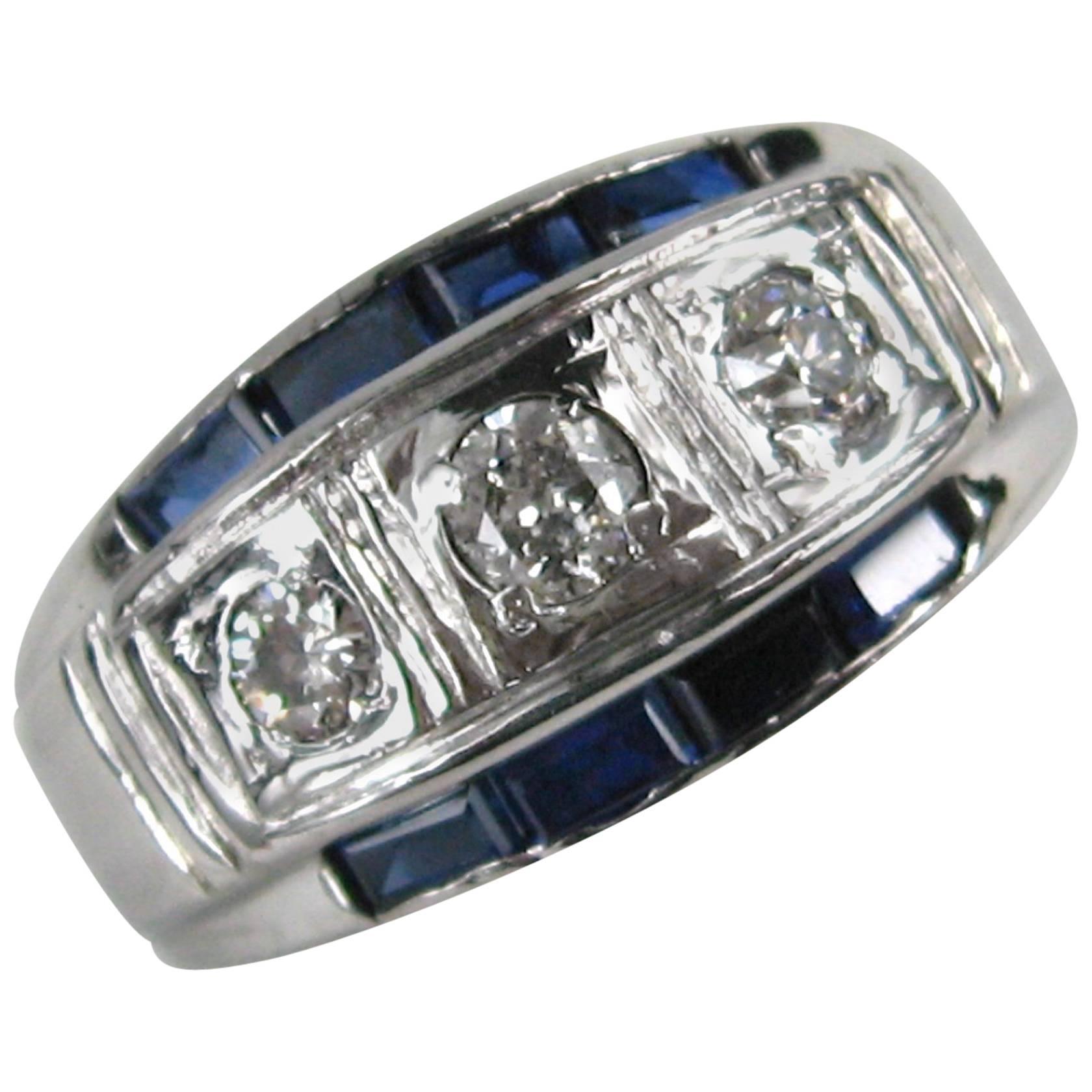 14 Karat White Gold Diamond Ring Unisex 1930s  For Sale