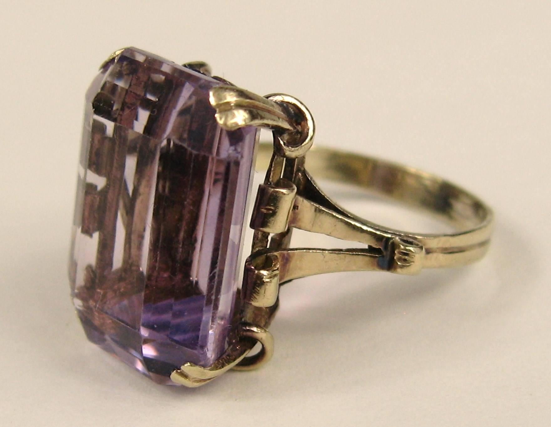 emerald cut amethyst rings