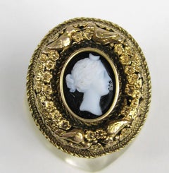 14 Karat gold Victorian Carved Agate Cameo Ring 1800s