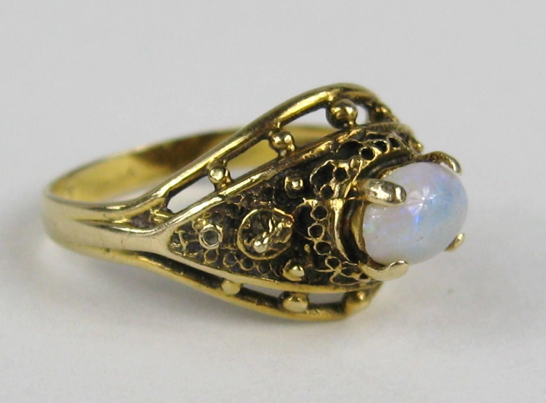 Victorian Revival Opal 14 Karat Gold Ring In Good Condition For Sale In Wallkill, NY