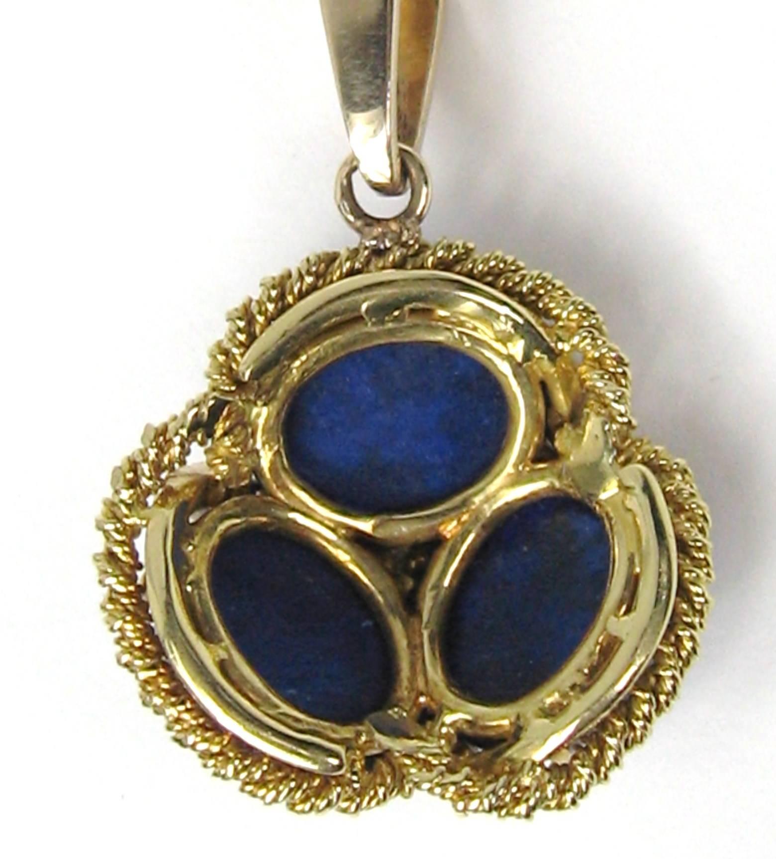 Collier pendentif en or 14 carats avec lapis-lazuli et diamants Pour femmes en vente