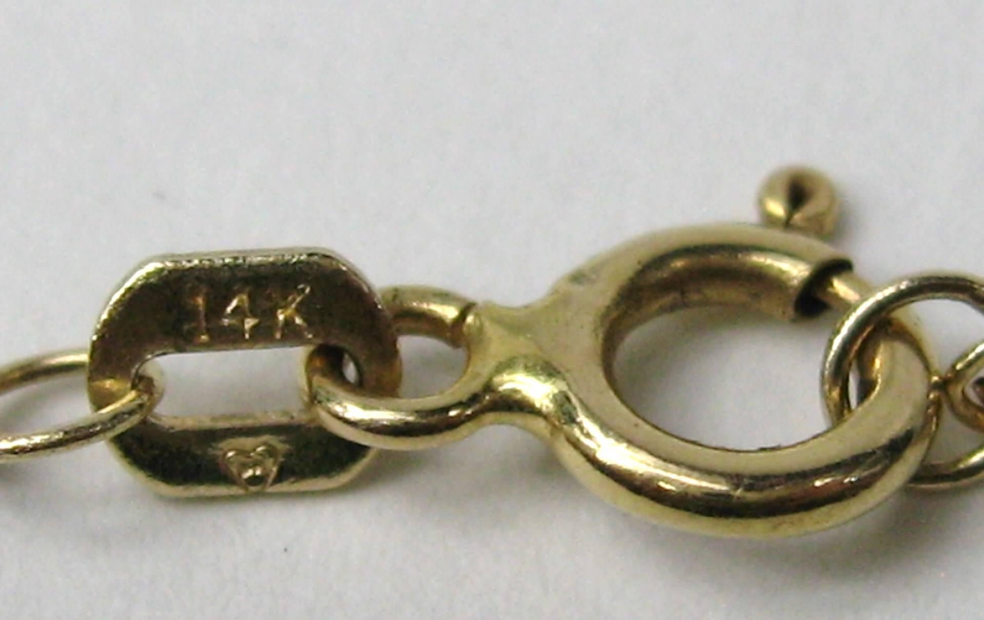 Collier pendentif en or 14 carats avec lapis-lazuli et diamants en vente 3