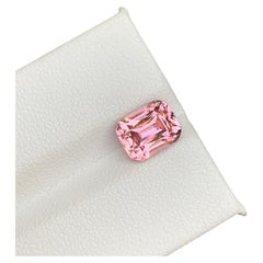 2 Karat pastellfarbener, pfirsichrosa Turmalin im Stufenschliff für Schmuck, 8 mm