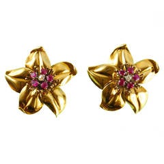 Cartier Ruby Diamond Yellow Gold Flower Clip Brooches