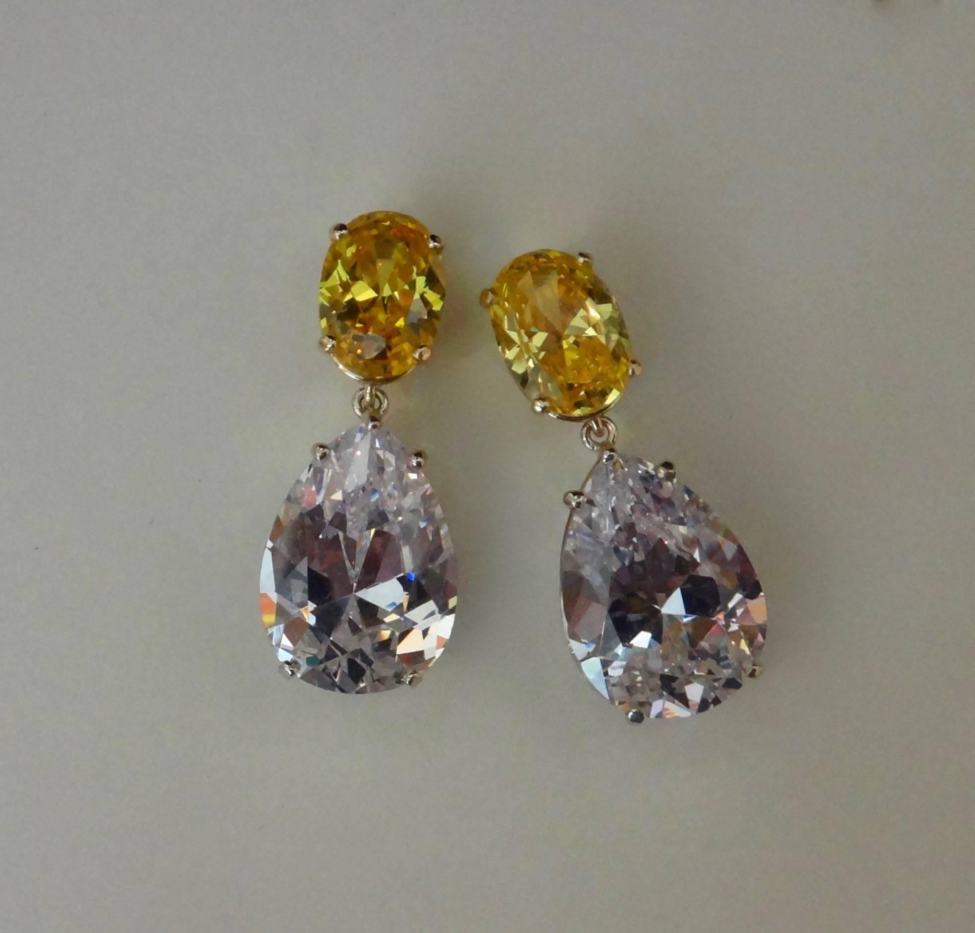 Michael Kneebone Golden Zircon Platinum Topaz Two-Color Gold Drop Earrings In Excellent Condition In Austin, TX