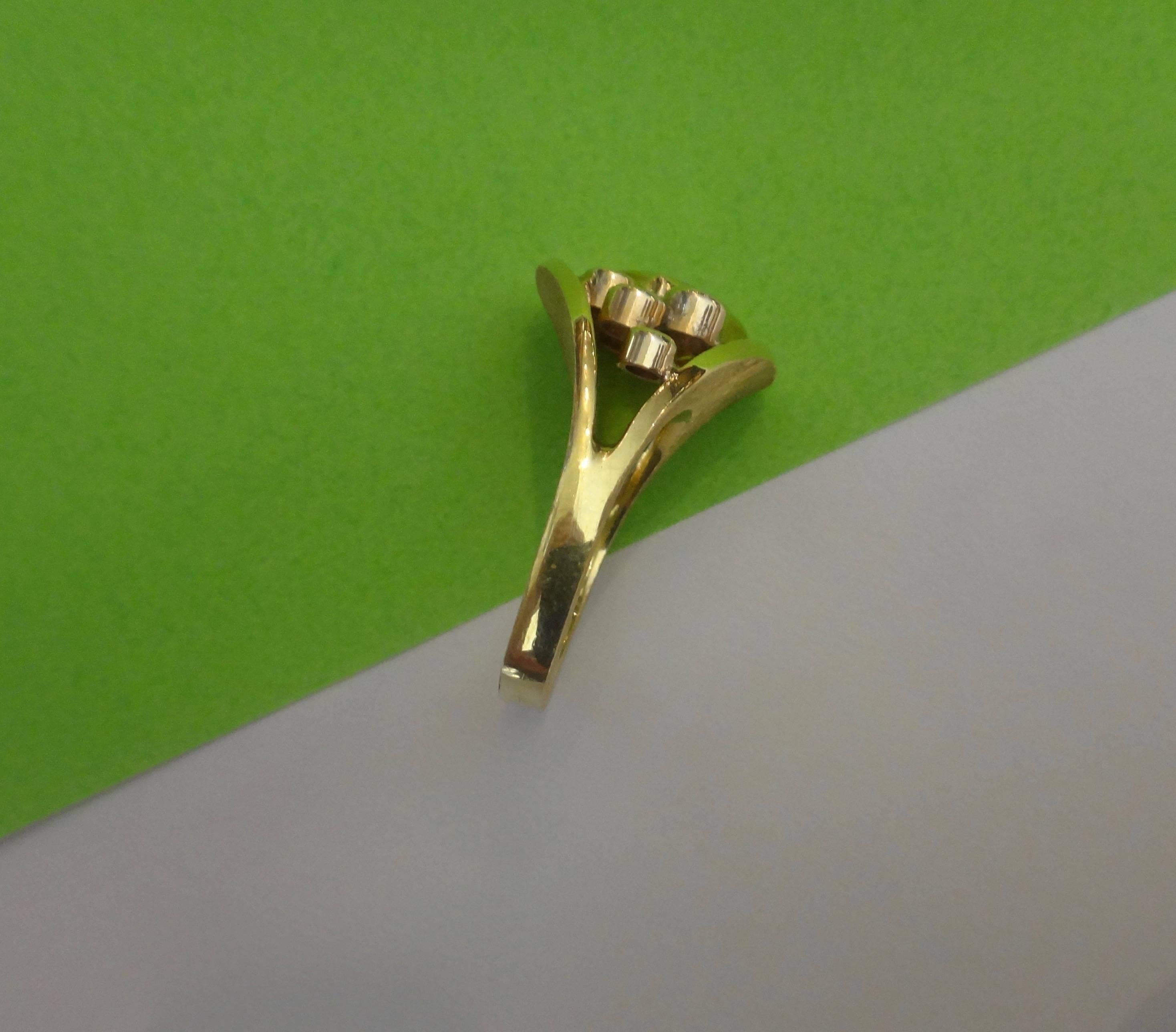 Contemporary Michael Kneebone Golden Beryl Diamond Flared Shank Cluster Ring