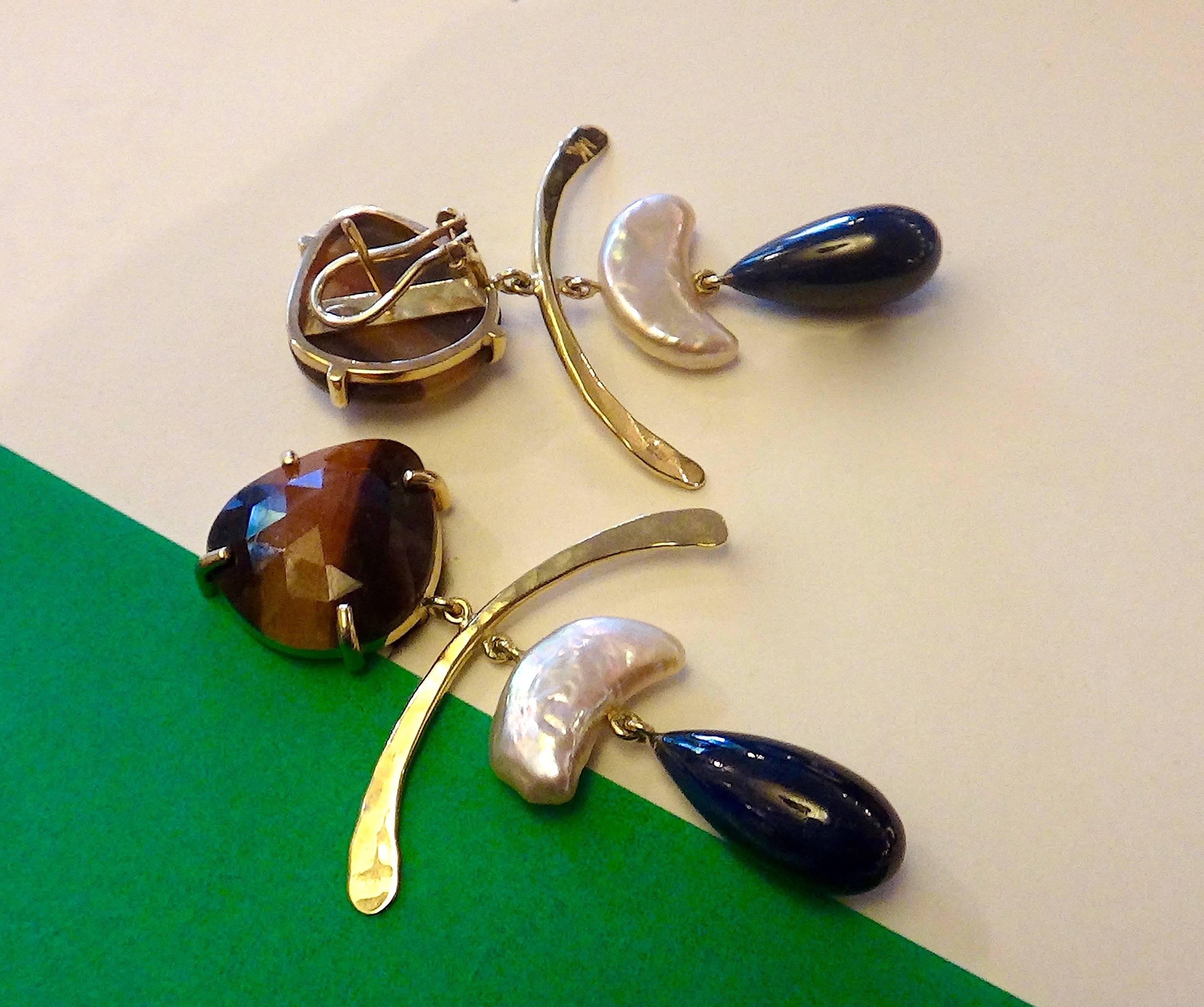 Banded Sapphire Cultured Pearl Blue Sapphire Gold Dangle Earrings In Excellent Condition In Austin, TX