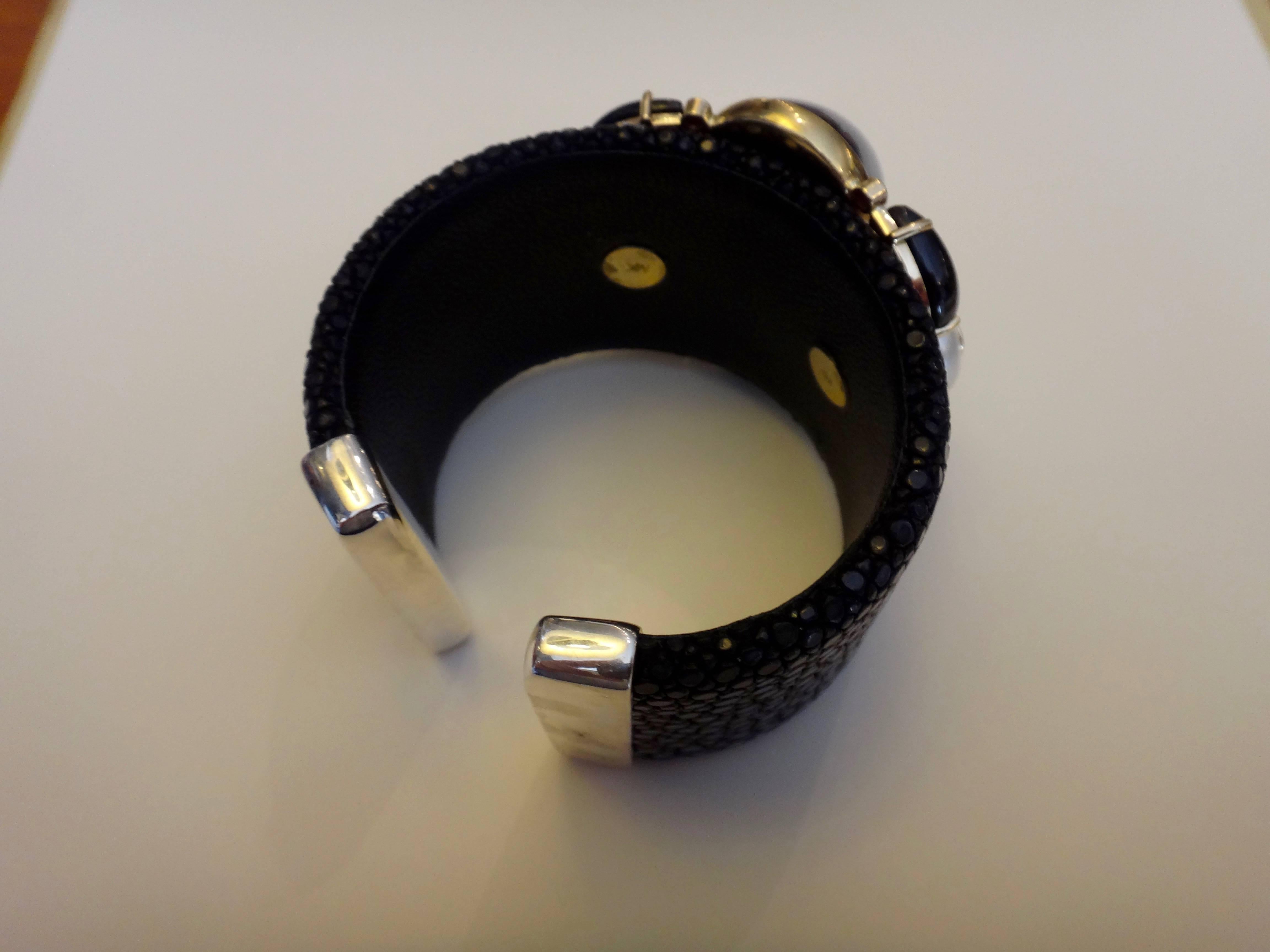 Contemporary Michael Kneebone Nautilus Pearl Black Spinel Diamond Stringray Cuff Bracelet