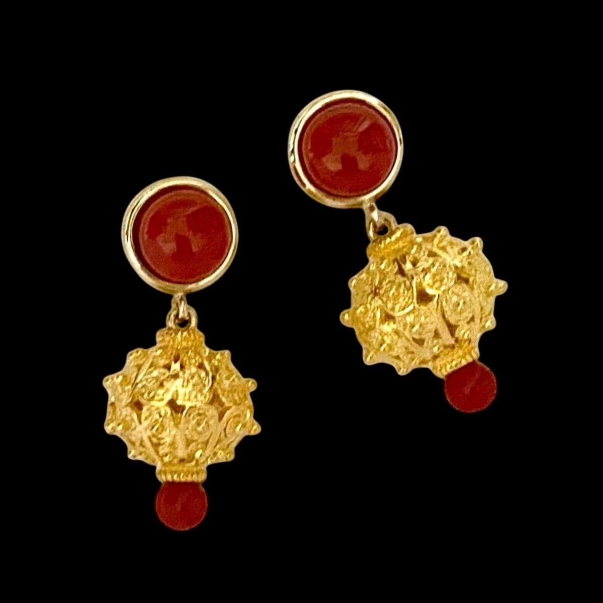 Boucles d'oreilles pendantes en corail rouge granulé Michael Redebone Neuf - En vente à Austin, TX
