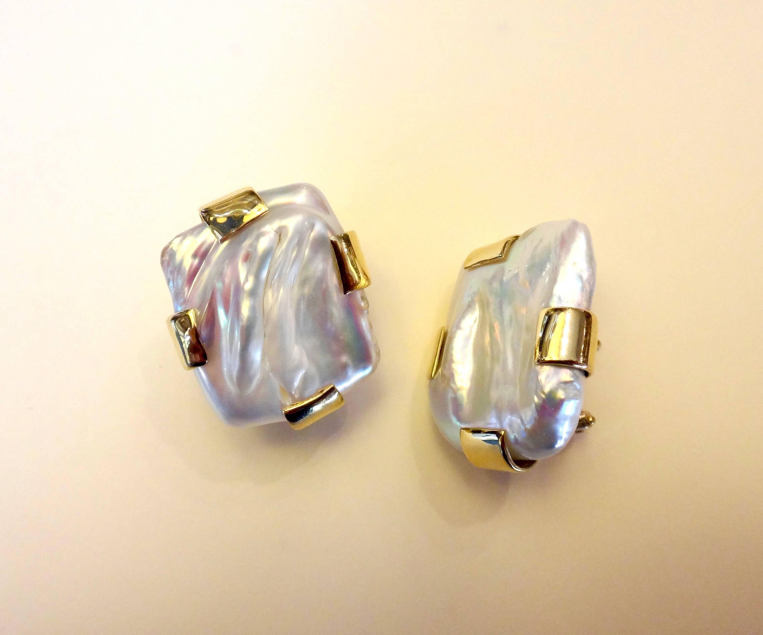 Contemporary Michael Kneebone Tile Pearl 18 Karat Gold Button Earrings