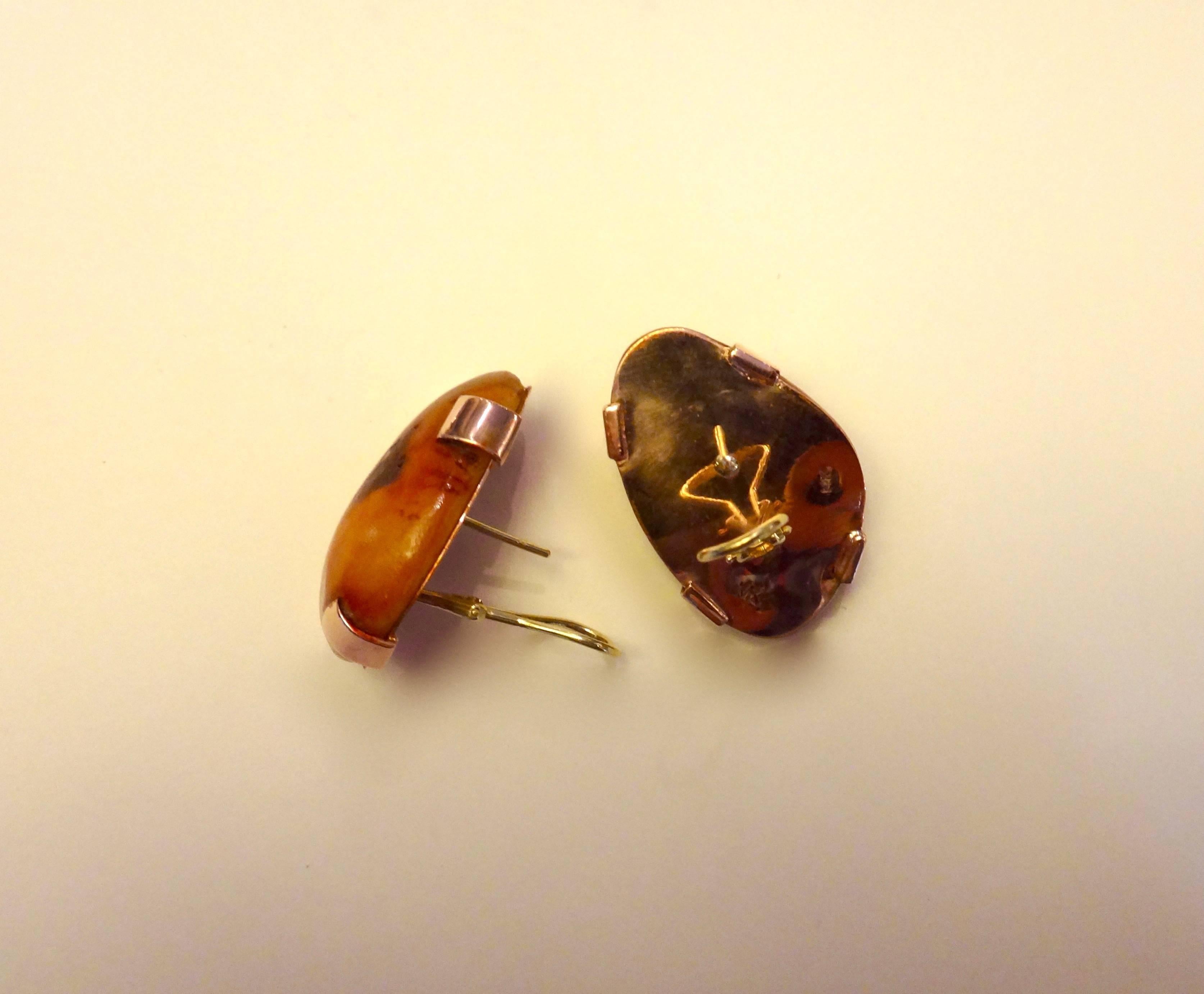 Mixed Cut Michael Kneebone Nugget Baltic Amber Rose Gold Button Earrings For Sale