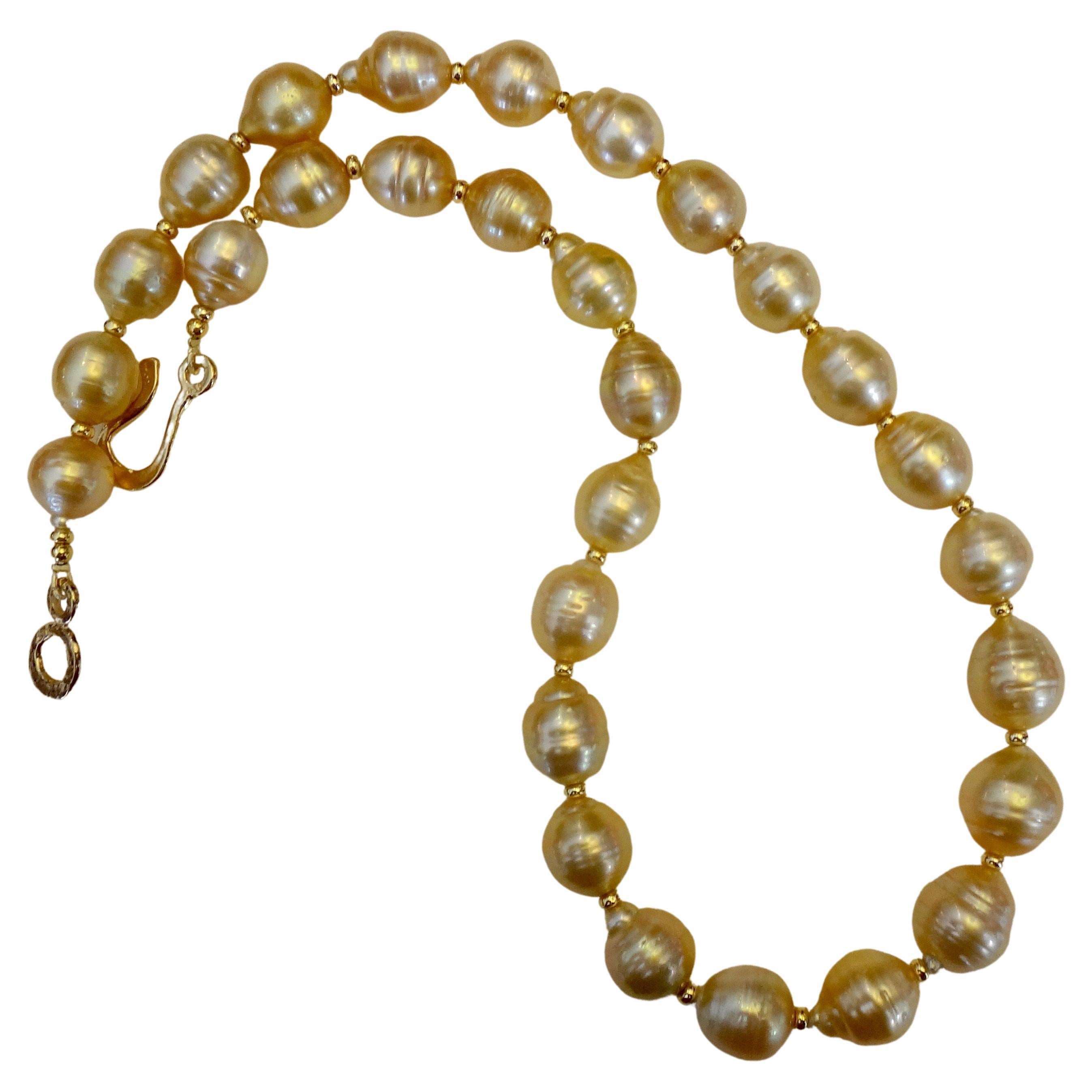 Michael Kneebone, collier de perles baroques indonésiennes dorées