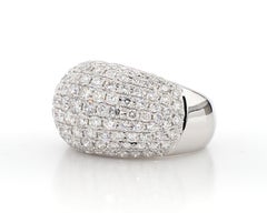 Anillo de cóctel con diamante redondo brillante de 3,06 quilates, de oro blanco de 18 quilates y con forma de cúpula abombada