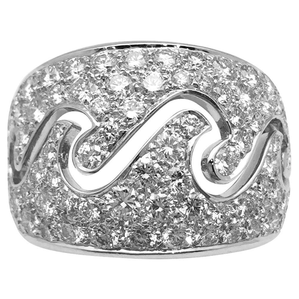 Contemporary Van Cleef & Arpels Diamond Wave Ring