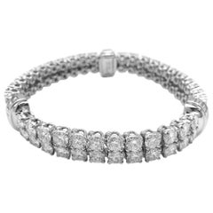 Cartier: Platin-Armband mit Diamanten besetzt.