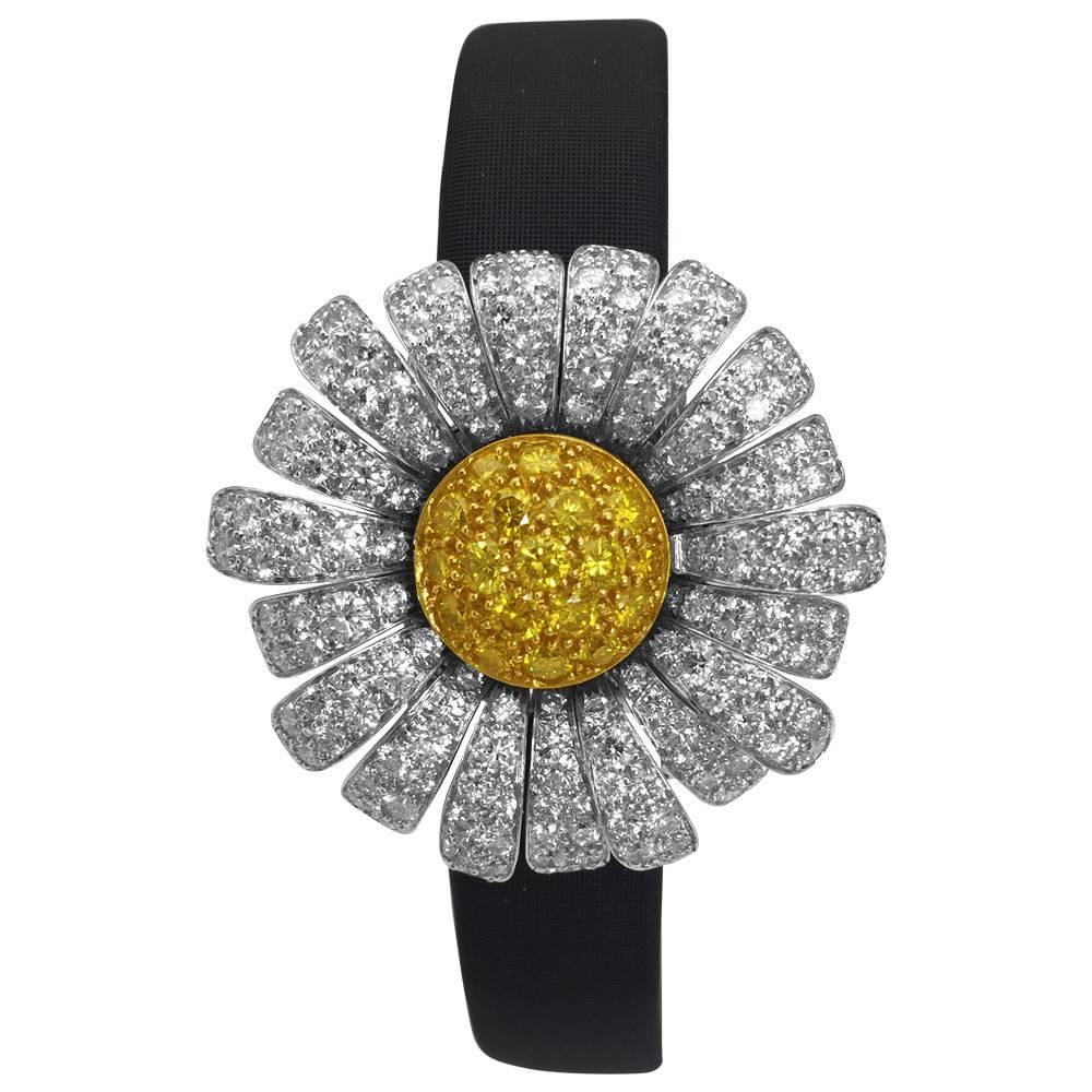 Van Cleef & Arpels Ladies Two Color Gold Diamond Marguerite Quartz Wristwatch