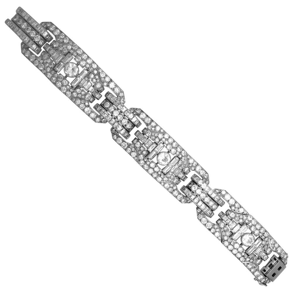Round Cut Platinum Art Deco Bracelet All Set with Diamonds