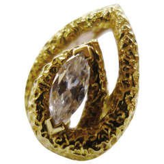 Yellow gold Van Cleef and Arpels ring set with diamond marquise shaped.