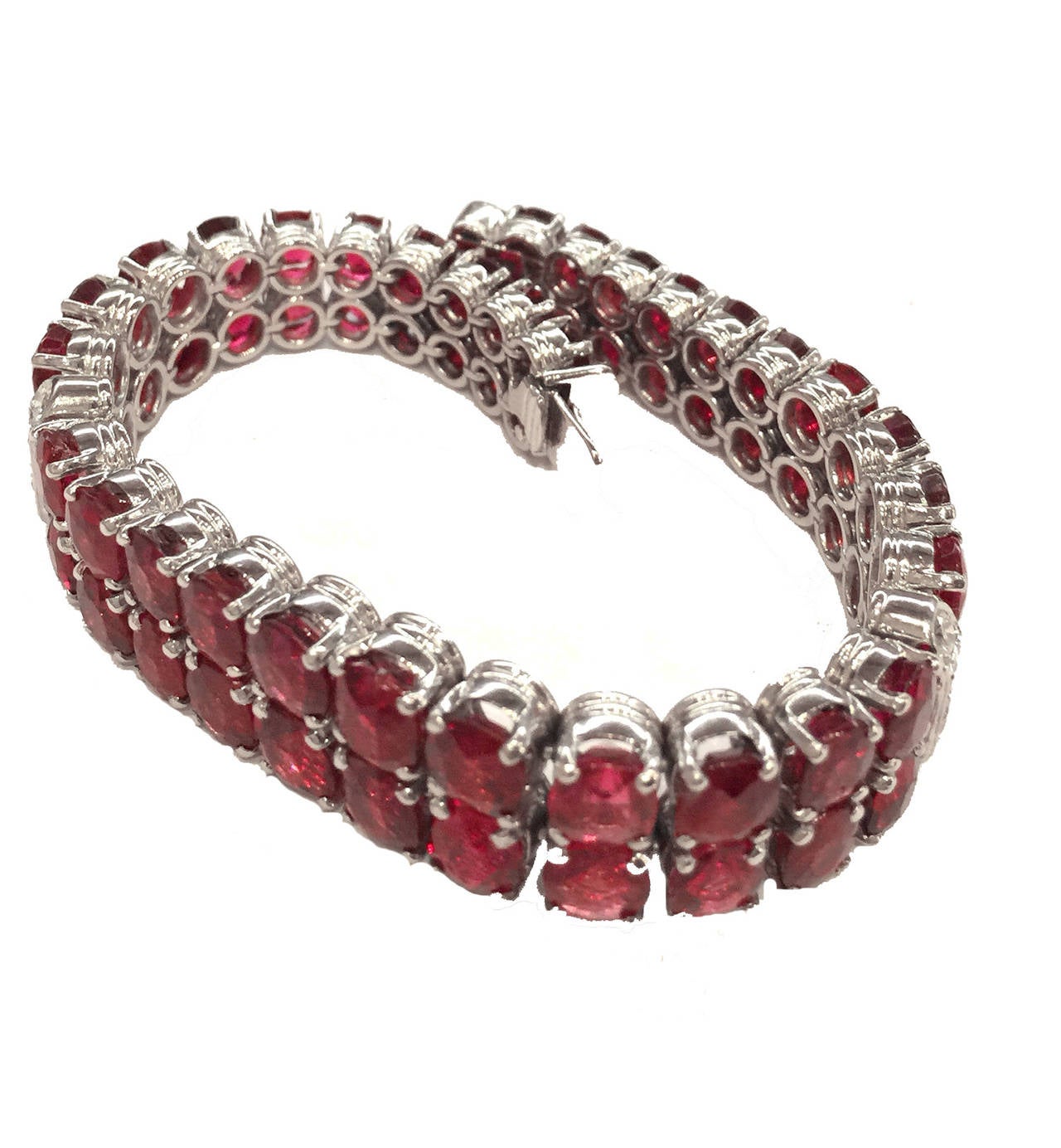 1960s red spinel diamond platinum bracelet In Good Condition In Paris, IDF