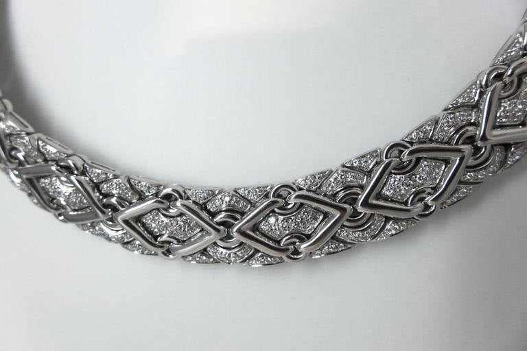 Bulgari Diamond White Gold Necklace In New Condition In Paris, IDF