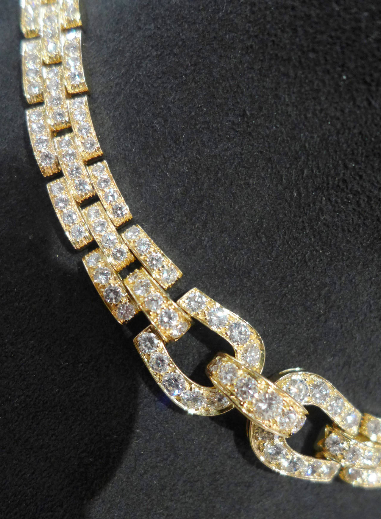 Contemporary Cartier Stirrup Collection Diamond Yellow Gold Necklace